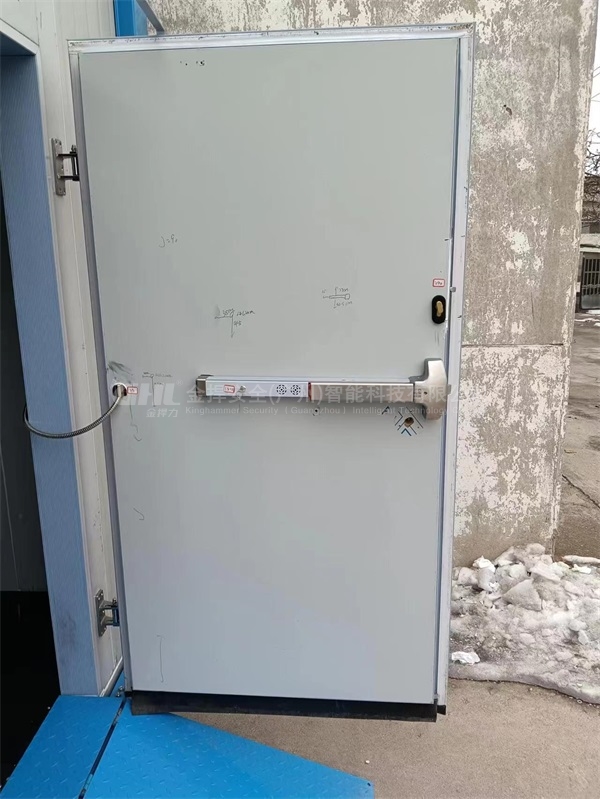 集裝箱冷庫(kù)房安全出口刷臉門(mén)禁聯(lián)動(dòng)電動(dòng)推桿鎖